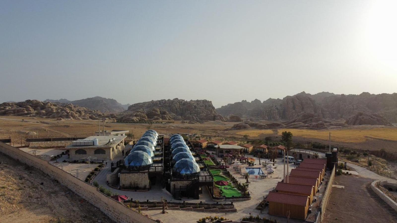 Petra Seasons Luxury Resort Al Hayy Exterior photo